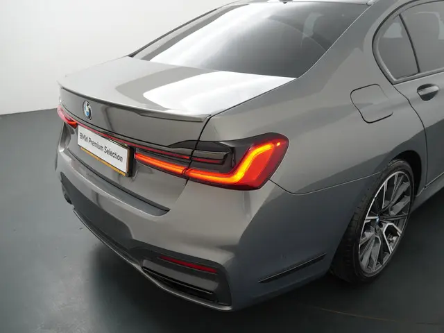 BMW 7 Serie 740Ld xDrive High Executive 2021 Diesel 28