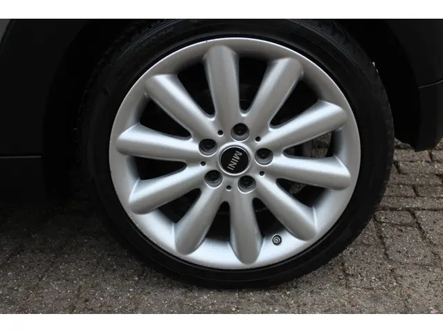 MINI One Mini 1.5 First Salt, Navigatie! 2018 Benzine 11