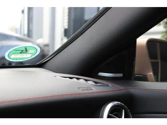 Mercedes-Benz CLA 200 AMG 2014 Benzine 28