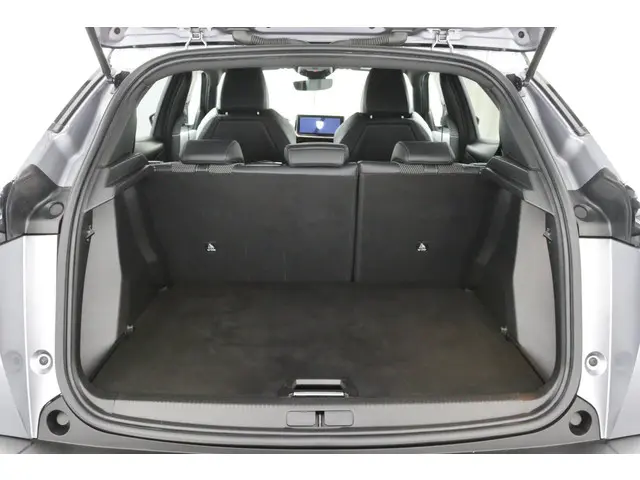 Peugeot 2008 1.2 Hybrid 136 GT 2024 Hybride Benzine 43