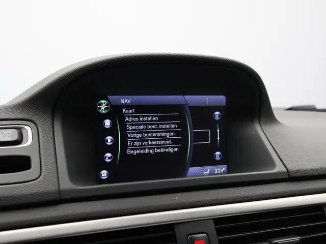 Volvo V70 T4 Nordic+ 2014 Benzine 19