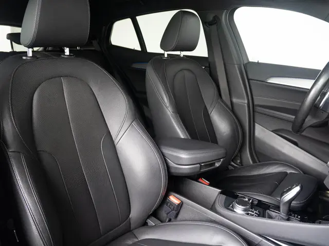 BMW X2 sDrive20i 2019 Benzine 8