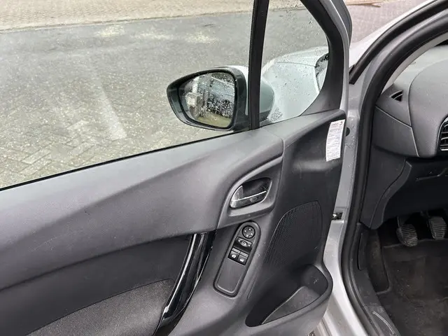 Citroën C3 1.2 PureTech Collection 2015 Benzine 11