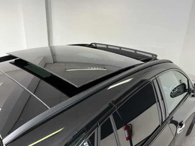 Mercedes-Benz GLA 250 e AMG Line 2020 Hybride Benzine 6