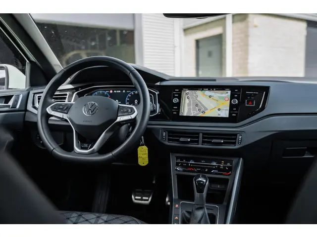 Volkswagen Polo 1.0 TSI R-Line Business 2024 Benzine 10