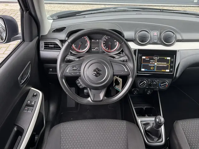Suzuki Swift 1.2 SELECT 2019 Benzine 5