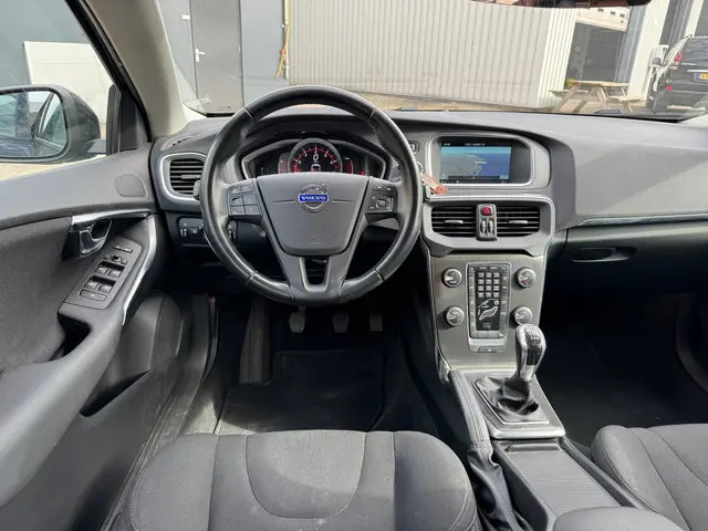 Volvo V40 1.6 T2 2014 Benzine 4