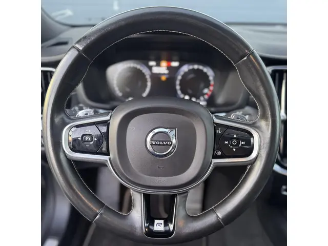 Volvo S60 2.0 T5 Intro Edition 2019 Benzine 17