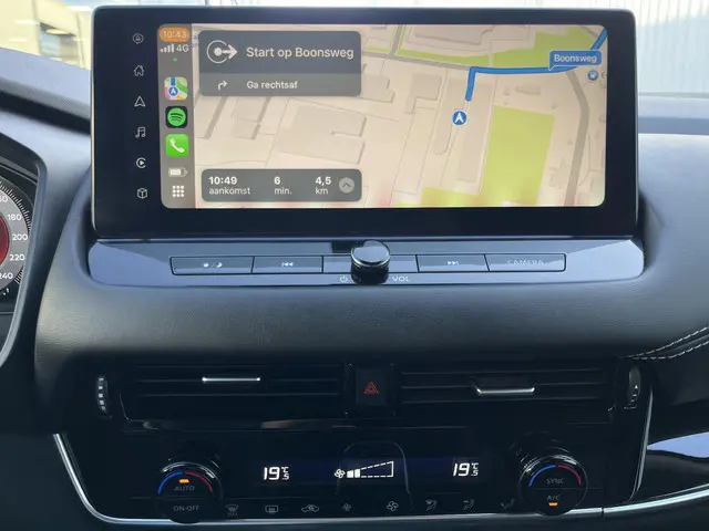 Nissan QASHQAI 1.3 MHEV Xtronic N-Connecta 2024 Benzine 12