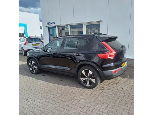 Volvo XC40 Recharge P8 AWD R-Design 2020 Elektrisch 3