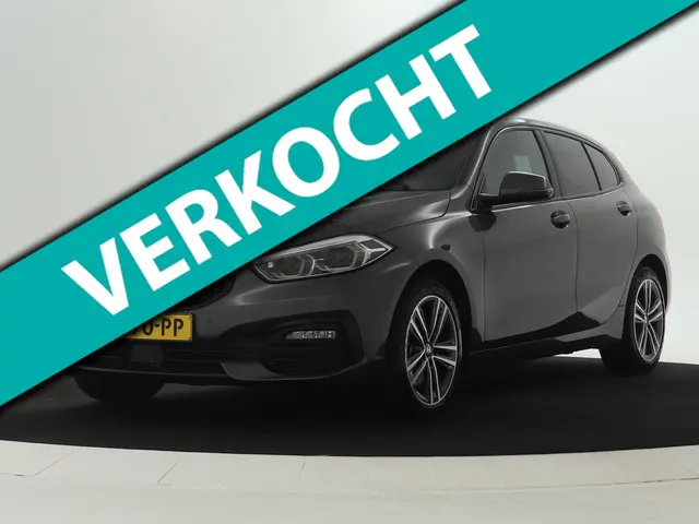 BMW 1 Serie 118i Business Edition Plus 2021 Benzine
