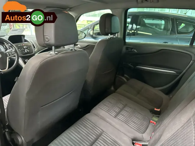Opel Zafira Tourer 1.4 Cosmo 2013 Benzine 4