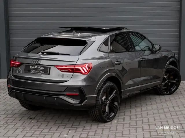 Audi Q3 Sportback 35 TFSI S-Line 2023 Benzine 42