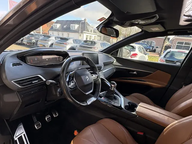 Peugeot 5008 1.2T 130pk Blue Lease GT-Line 2018 Benzine 20