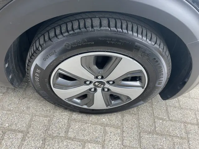 Kia Niro 1.6 GDi Hybrid DynamicLine 2018 Hybride Benzine 5
