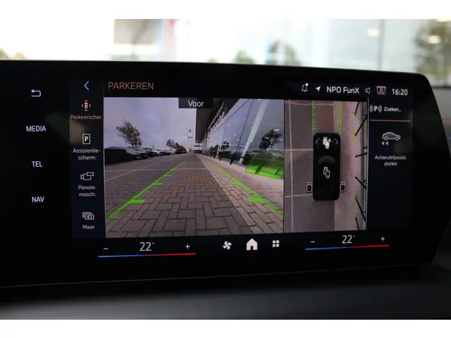 BMW 1 Serie 120 M Sport Automaat 2024 Benzine 23