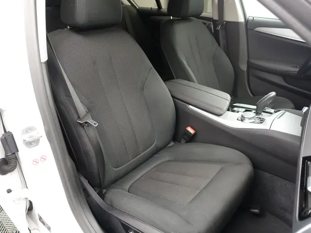 BMW 5 Serie 520d M Sport High Exe Aut- 2019 Diesel 30