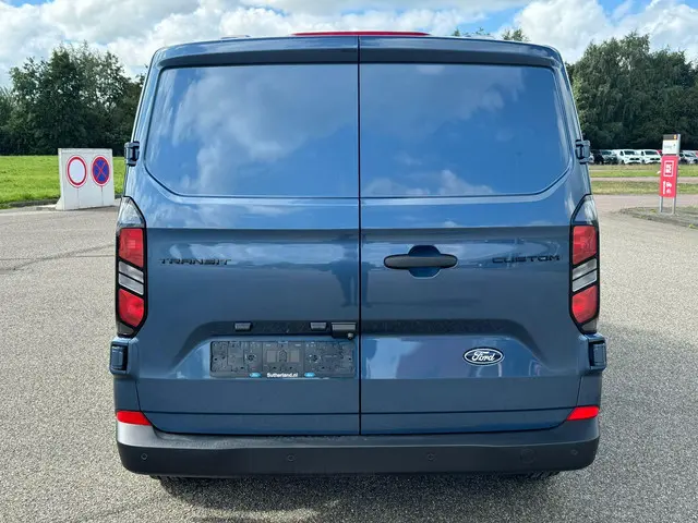 Ford Transit Custom 320 2.0 TDCI L2H1 Trend 2024 Diesel 4