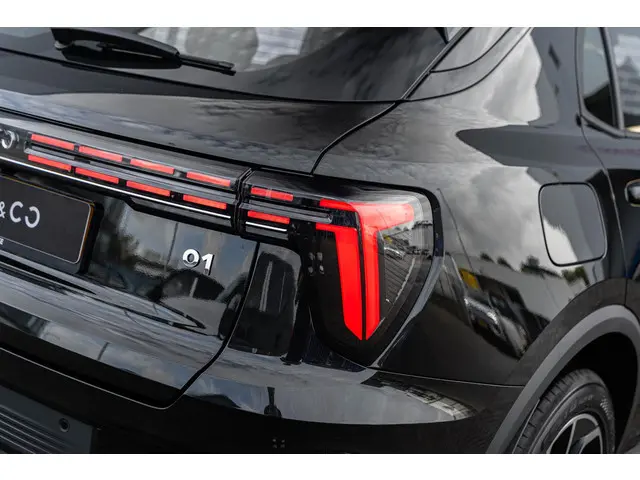 Lynk & Co 01 1.5 Core Plug-in Hybrid 2025 Hybride Benzine 15