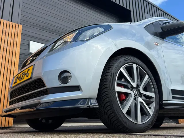 SEAT Mii 1.0 FR Connect Airco Cruise PDC 2016 Benzine 12