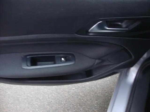 Peugeot 308 SW 1.5 BlueHDi Allure ( 6VER +NAVI ) 2018 Diesel 22