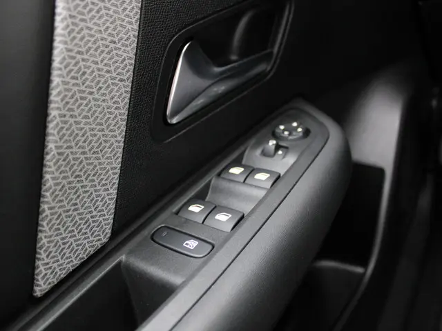 Citroën C4 1.2 Puretech Business Plus 2021 Benzine 19