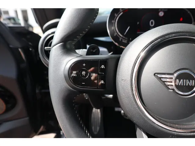 MINI 3-Deurs Cooper S 2022 Benzine 13