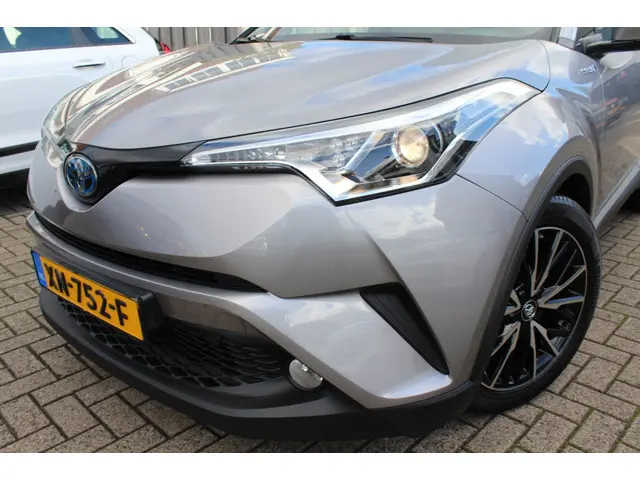 Toyota C-HR 1.8 Hybrid Active 2019 Hybride Benzine 22