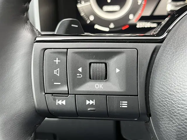 Nissan QASHQAI 1.3 MHEV Xtronic N-Connecta 2025 Benzine 24