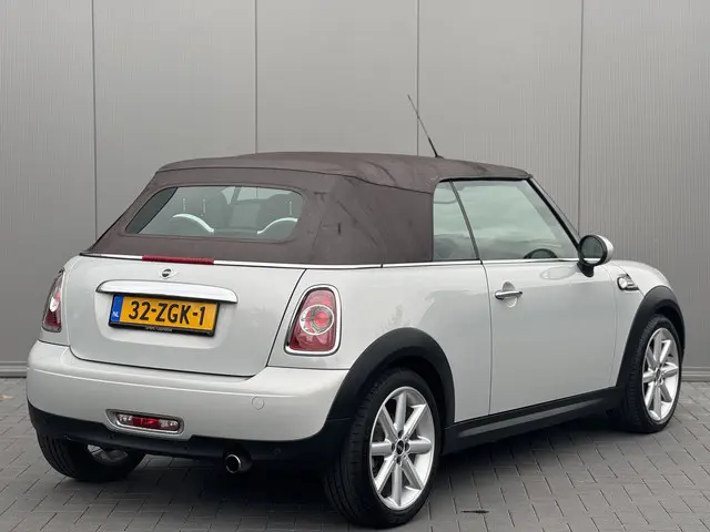 MINI Cooper Cabrio 1.6 Highgate 2012 Benzine 11