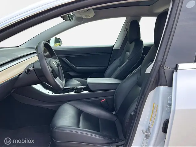 Tesla Model 3 Standard RWD Plus 2019 Elektrisch 6