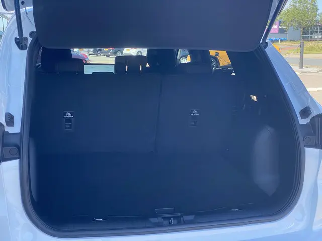 Ford Kuga 2.5 PHEV ST-Line 2026 Hybride Benzine 17