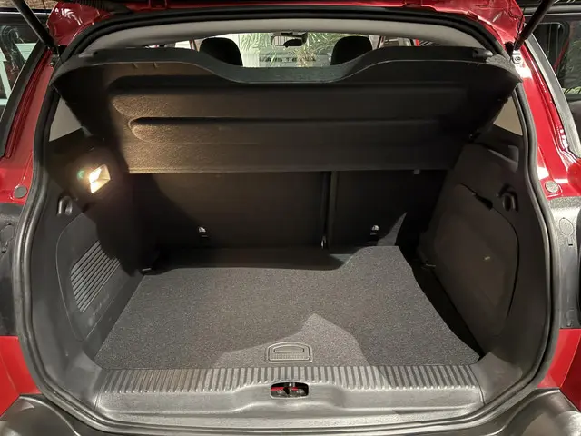 Citroën C3 Aircross 1.2 PureTech Shine 2023 Benzine 10