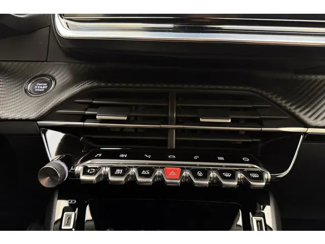 Peugeot 2008 1.2 PureTech Allure Pack 2021 Benzine 28