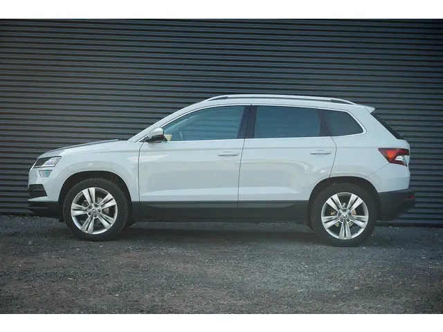 Škoda Karoq 1.5 TSI ACT Style Business 2019 Benzine 3