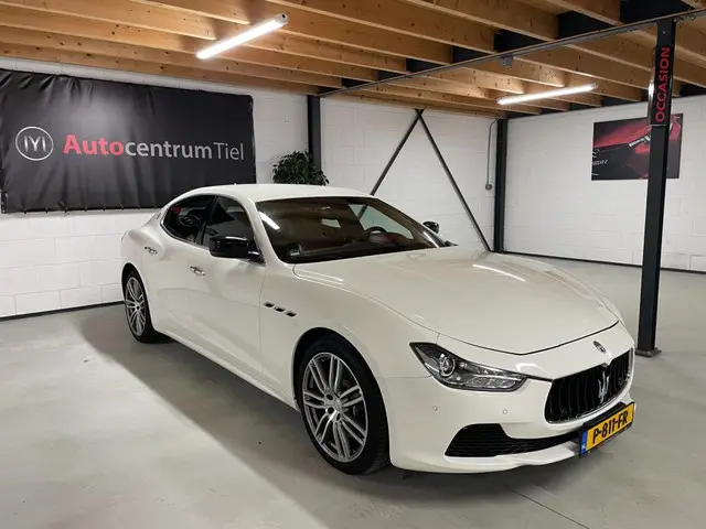 Maserati Ghibli 3