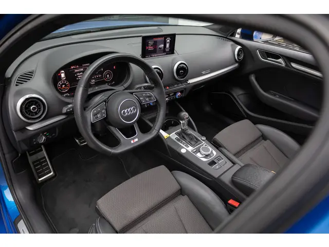 Audi A3 Sportback 1.5 TFSI S Line Edition 2018 Benzine 14