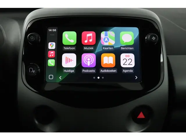 Toyota Aygo 1.0 VVT-i x-play 2022 Benzine 13