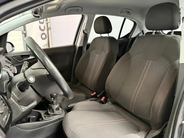 Opel Corsa 1.4 Online Edition 2017 Benzine 24