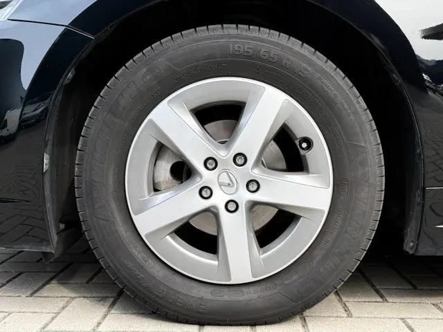 Lexus CT 200h Business Line 2018 Hybride Benzine 7