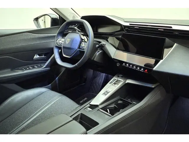 Peugeot 308 SW 1.2 PureTech Allure 2024 Benzine 14