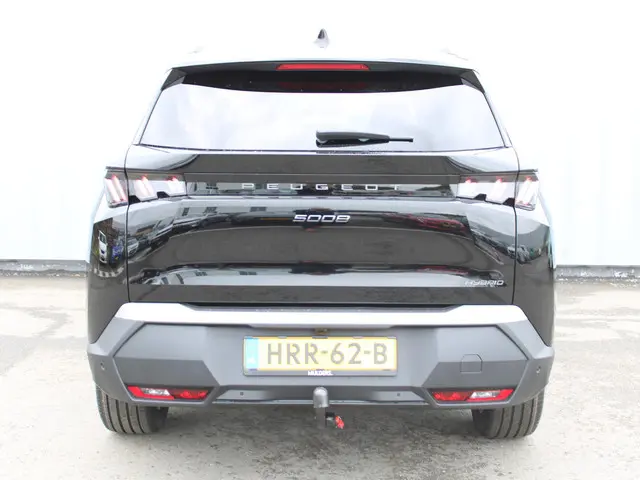 Peugeot 5008 1.2 Hybrid 145 Allure 2025 Hybride Benzine 6