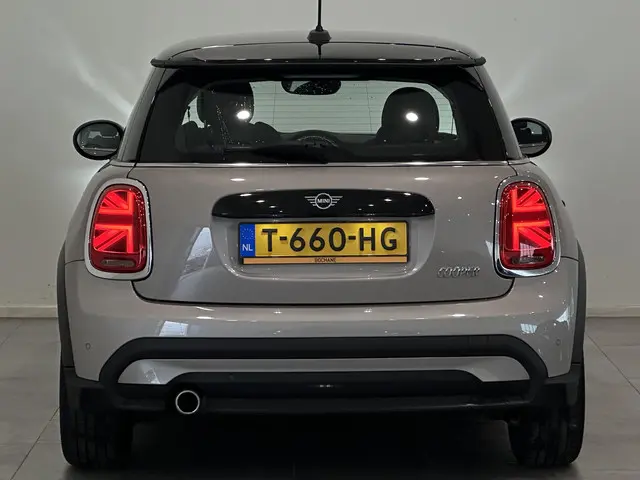 MINI Cooper Mini 1.5 Camden Edition 2023 Benzine 17
