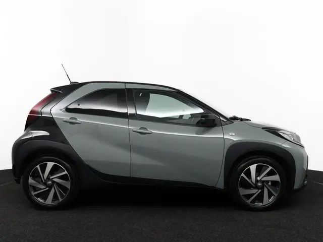 Toyota Aygo X 1.0 VVT-i MT Envy 2024 Benzine 12