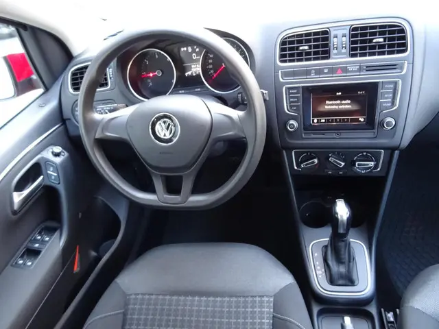 Volkswagen Polo 1.4 TDI Comfortline Automaat 2015 Diesel 12