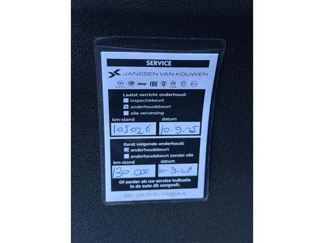 Citroën C4 Cactus 1.2 PureTech Business 2015 Benzine 16