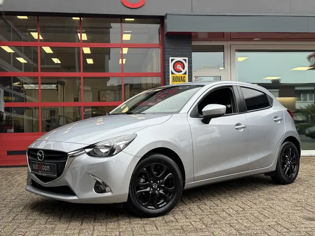 Mazda 2 2