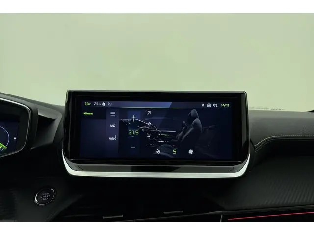 Peugeot 208 1.2 PureTech 100 GT 2024 Benzine 23