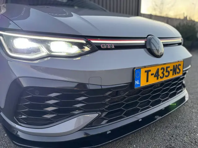 Volkswagen Golf 2.0 TSI GTI Clubsport 2021 Benzine 33
