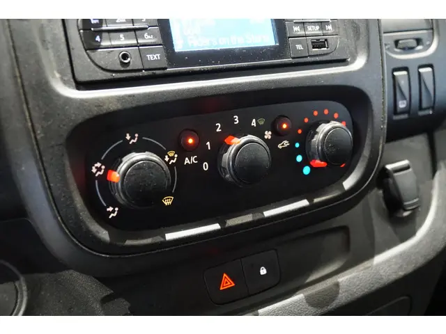 Nissan NV300 1.6 dCi 95 L1H1 Acenta 2019 Diesel 14